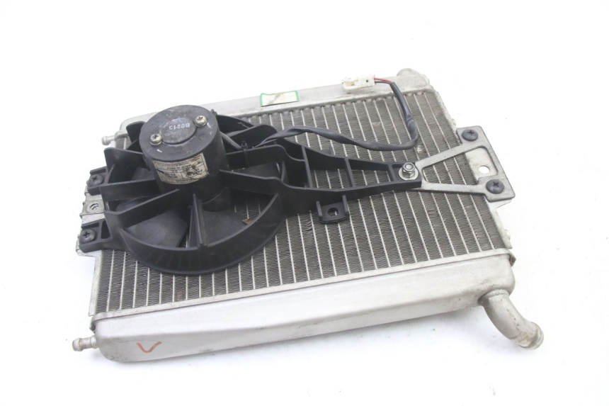 photo de RADIATEUR PIAGGIO XEVO - X EVO 125 (2007 - 2017) - Points de fixation