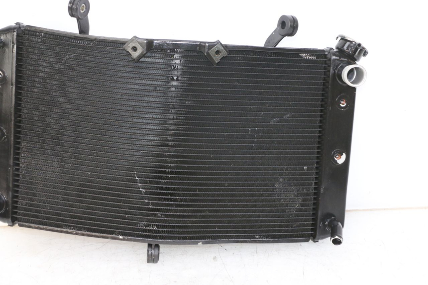 photo de RADIATEUR YAMAHA FZ1 FAZER 1000 (2007 - 2009) - Détails caractéristiques