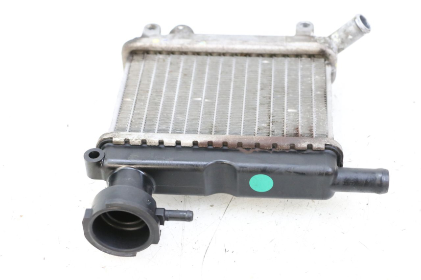 photo de RADIATEUR YAMAHA NEOS NEO'S 4T 50 (2008 - 2016) - Gros plan technique