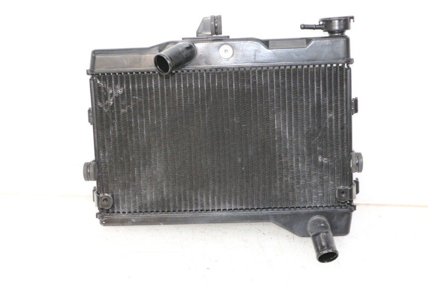 photo de RADIATEUR YAMAHA TRACER 7 700 (2020 - 2024) - État de surface