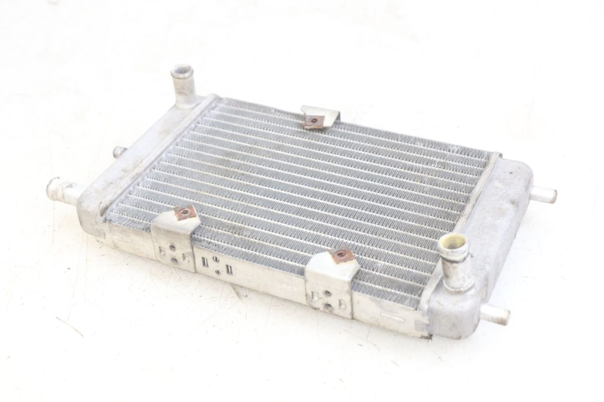 photo de RADIATEUR YAMAHA YP MAJESTY 125 (1998 - 2001) - Vue d’ensemble
