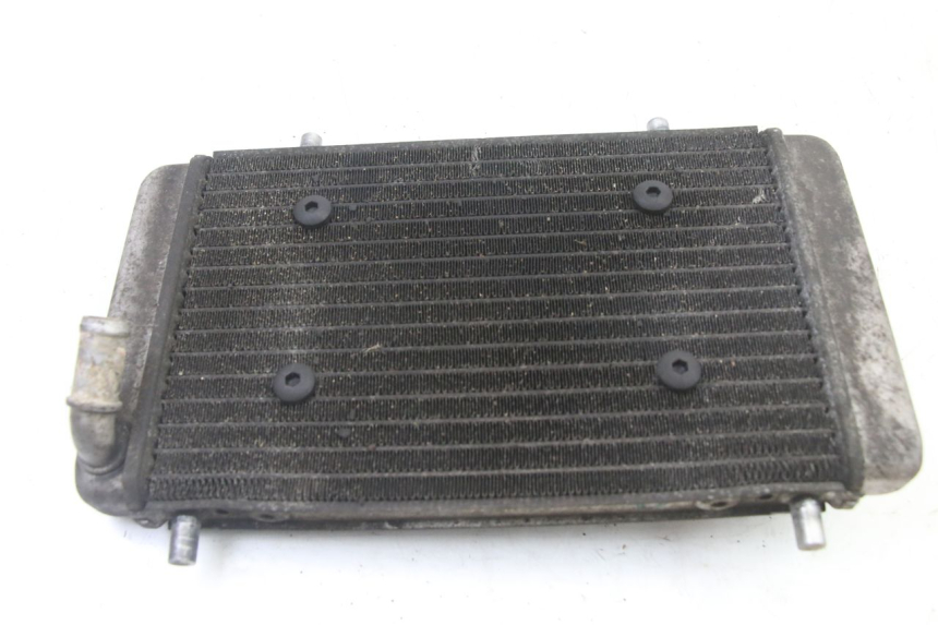 photo de RADIATEUR YAMAHA YP X-MAX XMAX 400 (2014 - 2017) - Gros plan technique