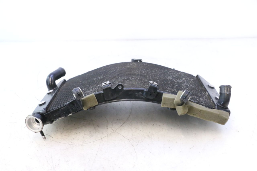 photo de RADIATEUR YAMAHA YZF R6 600 (2008 - 2009) - Inspection visuelle