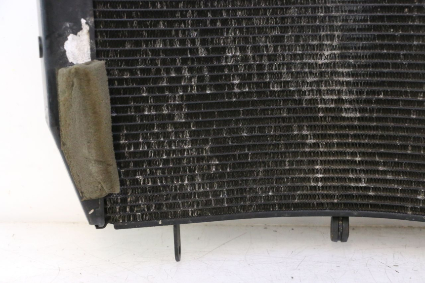 photo de RADIATEUR YAMAHA YZF R6 600 (2008 - 2009) - Zoom état d’usage