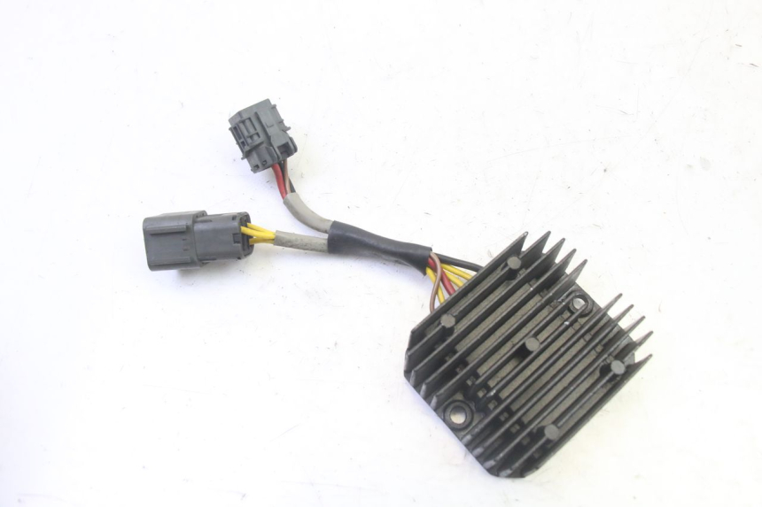 photo de REGULATEUR CHARGE QUADRO 4 4D 350 (2015 - 2018) - Vue principale