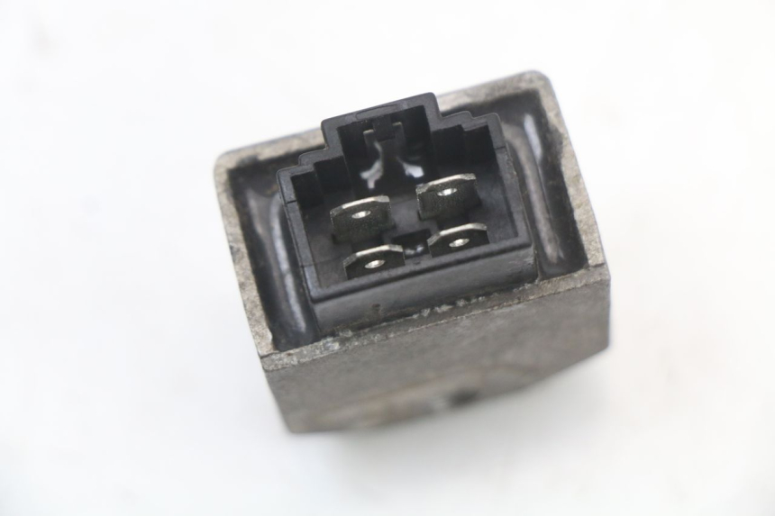 photo de REGULATEUR CHARGE DAELIM A-FOUR 2T 50 (2005 - 2012) - Zoom état d’usage