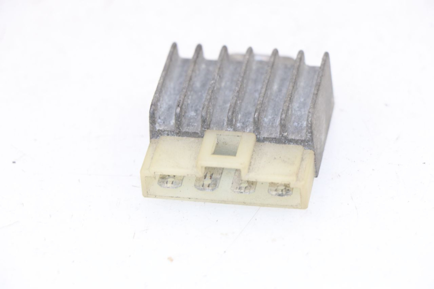 photo de REGULATEUR CHARGE MBK ACTIVE 80 (1991 - 1995) - Détail de la pièce