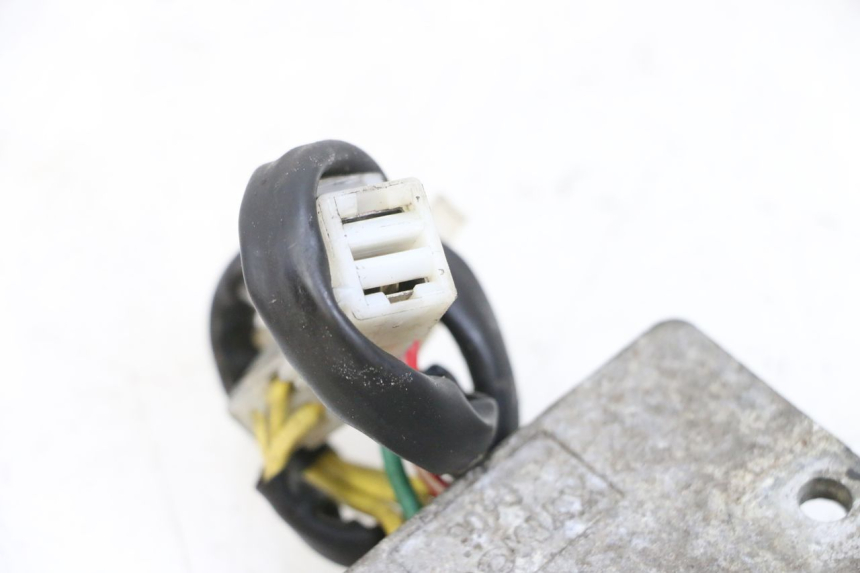 photo de REGULATEUR CHARGE ADIVA AD3 300 (2014 - 2020) - Autre angle de vue