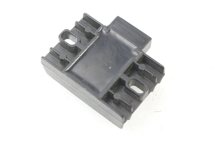 photo de REGULATEUR CHARGE YAMAHA AEROX 4 50 (2018 - 2020) - Détail de la pièce