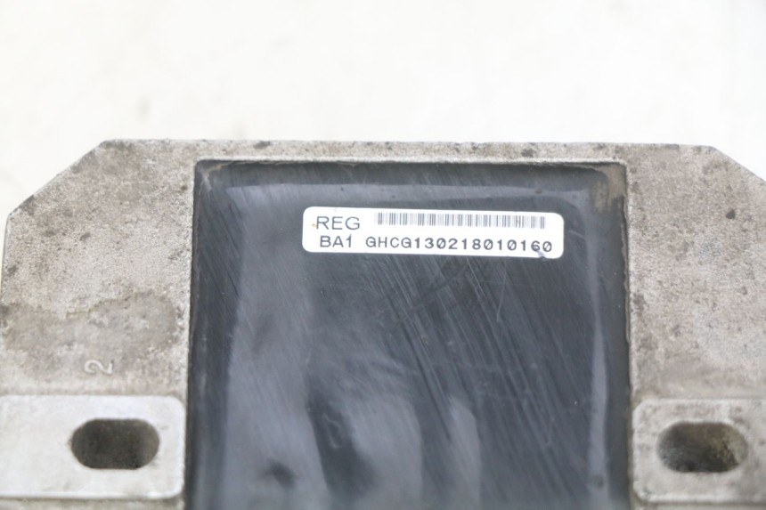 photo de REGULATEUR CHARGE KYMCO AGILITY 16+ 4T 50 (2018 - 2023) - Zoom état d’usage