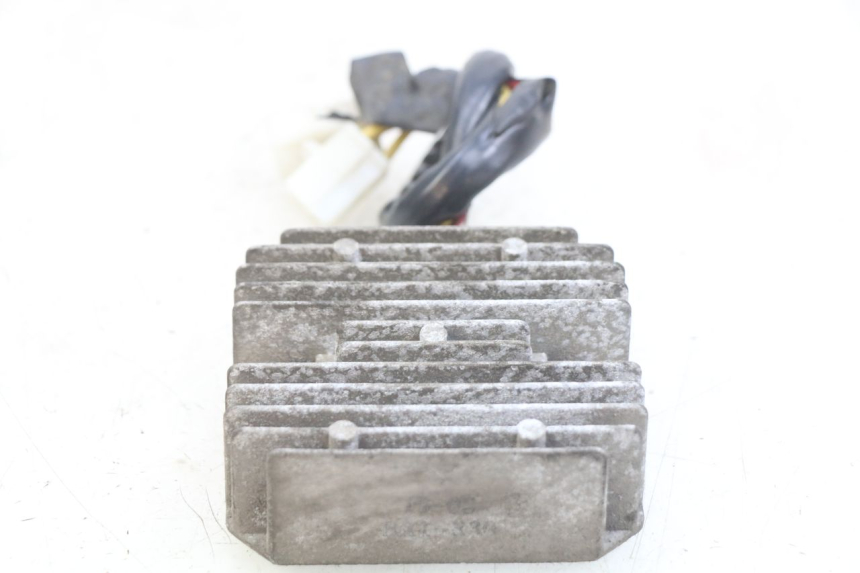 photo de REGULATEUR CHARGE KYMCO AGILITY 16+ 4T 50 (2018 - 2023) - Vue d’ensemble