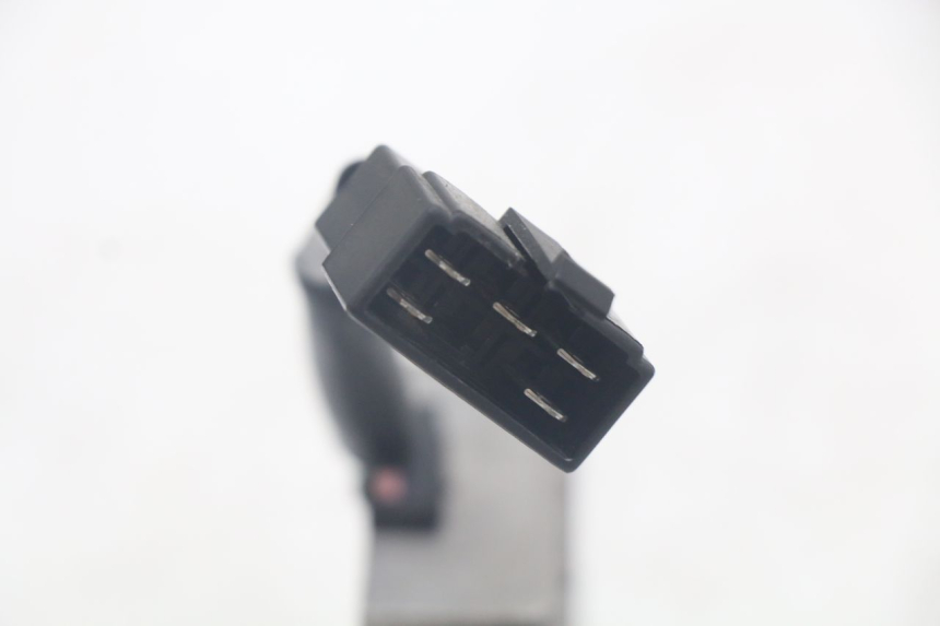 photo de REGULATEUR CHARGE KYMCO AGILITY 4T 50 (2018 - 2022) - Gros plan technique