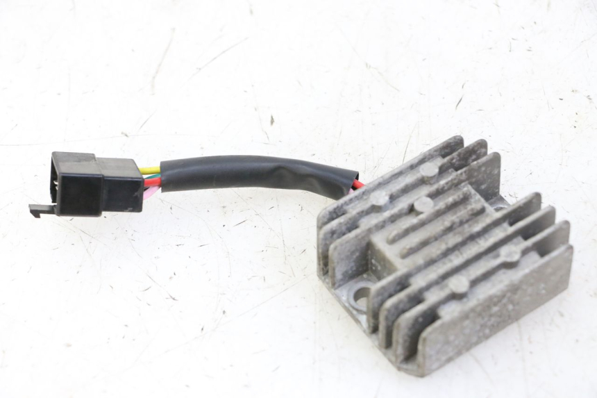 photo de REGULATEUR CHARGE KYMCO AGILITY 4T 50 (2018 - 2022) - Vue principale