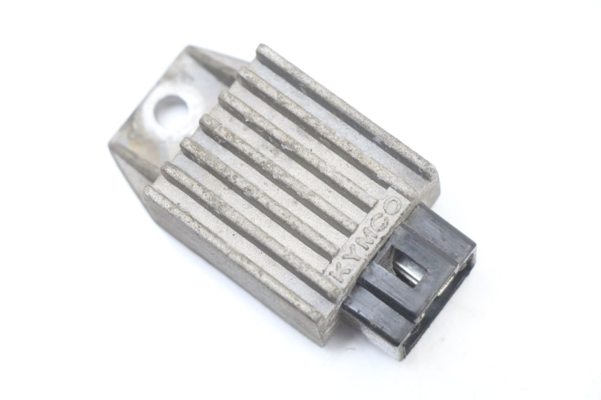 photo de REGULATEUR CHARGE KYMCO AGILITY CARRY 50 (2011 - 2020) - Vue principale