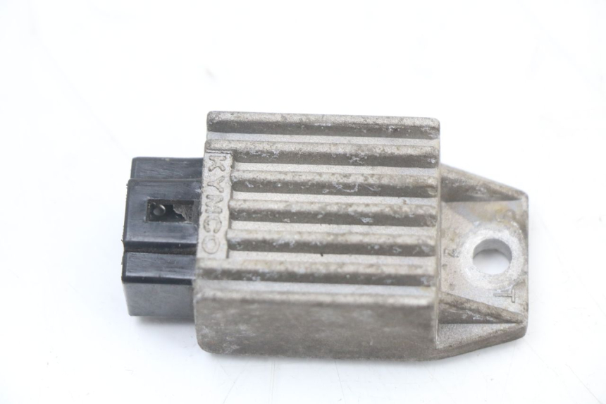 photo de REGULATEUR CHARGE KYMCO AGILITY CARRY 50 (2011 - 2020) - Détail de la pièce