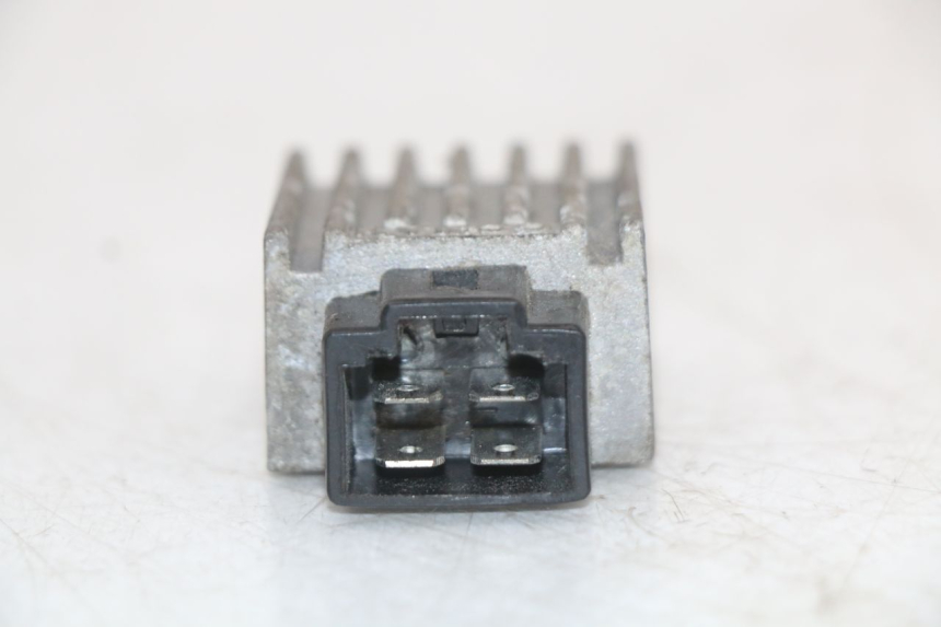 photo de REGULATEUR CHARGE KYMCO AGILITY CARRY 50 (2011 - 2020) - Zoom état d’usage