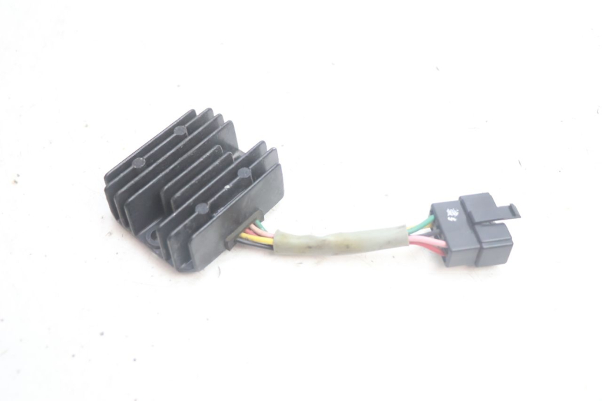 photo de REGULATEUR CHARGE KYMCO AGILITY CITY 2T 50 (2008 - 2016) - Détail de la pièce