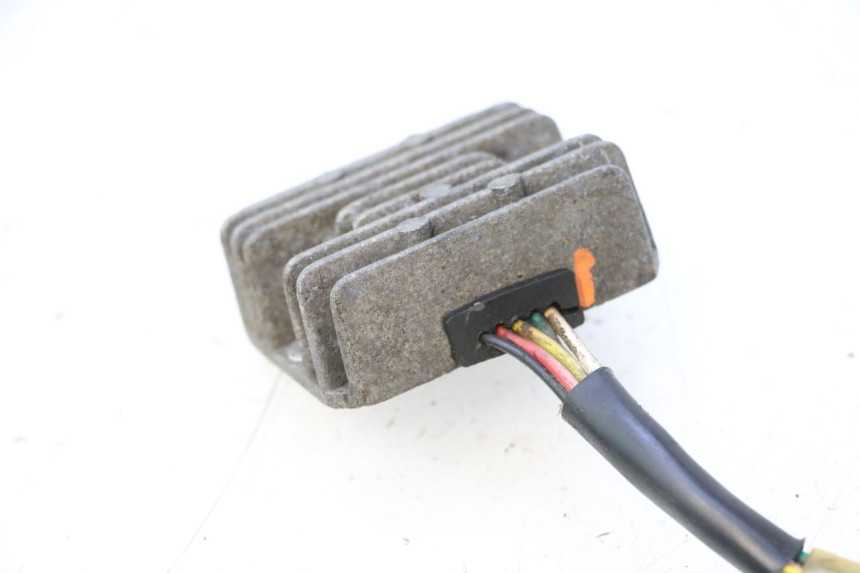 photo de REGULATEUR CHARGE KYMCO AGILITY FR 2T 50 (2012 - 2017) - Vue d’ensemble