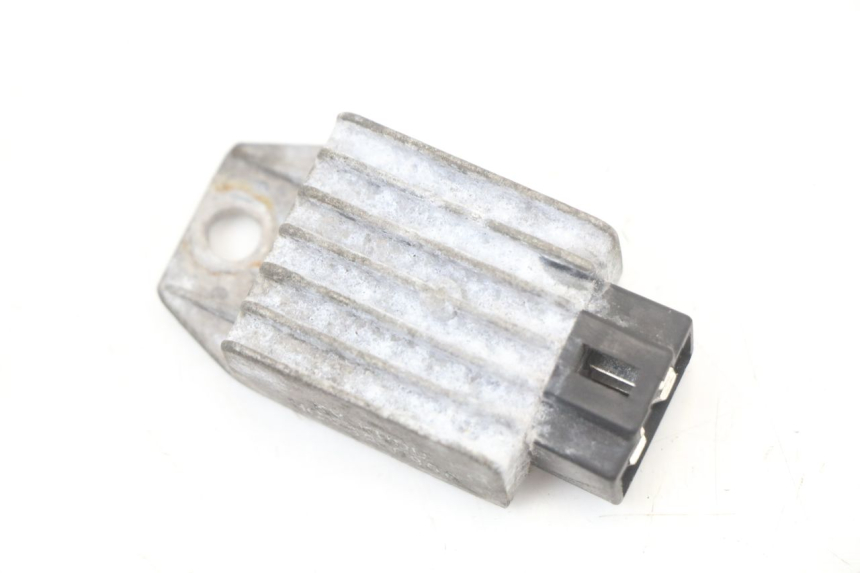 photo de REGULATEUR CHARGE KYMCO AGILITY PREMIUM 50 (2007 - 2010) - Vue principale