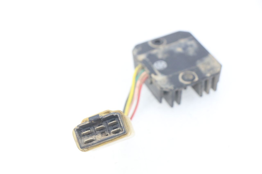 photo de REGULATEUR CHARGE KYMCO AGILITY RS 2T 50 (2009 - 2013) - Détail de la pièce