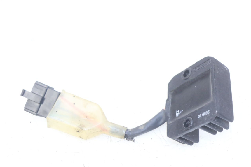 photo de RÉGULATEUR DE CHARGE KYMCO AGILITY RS 4T 50 (2009 - 2013) - Détail de la pièce