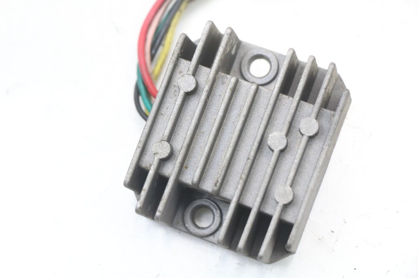 photo de RÉGULATEUR DE CHARGE KYMCO AGILITY RS 4T 50 (2009 - 2013) - Détail de la pièce