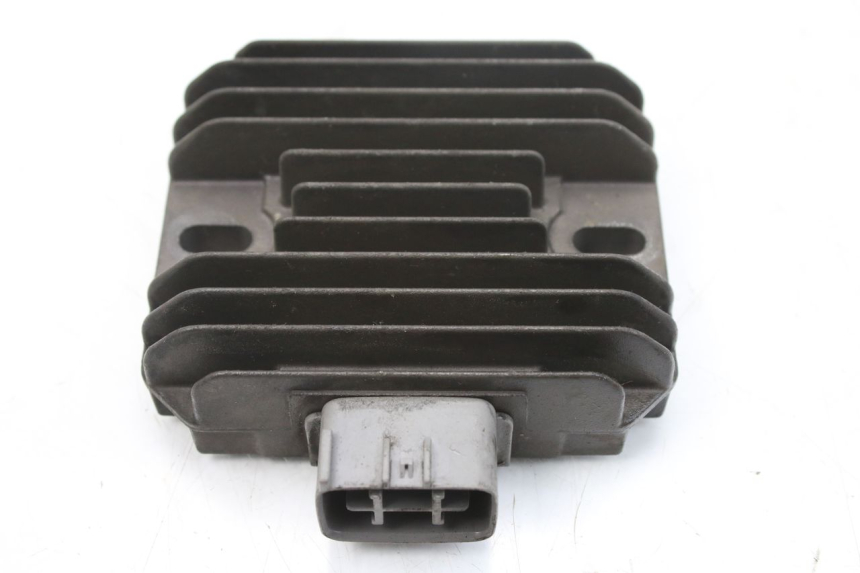 photo de RÉGULATEUR DE CHARGE SUZUKI AN BURGMAN 400 (2006 - 2010) - Vue principale