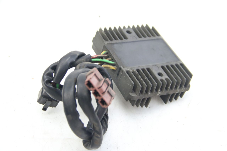 photo de REGULATEUR CHARGE APRILIA ATLANTIC 500 (2002 - 2003) - Détail de la pièce