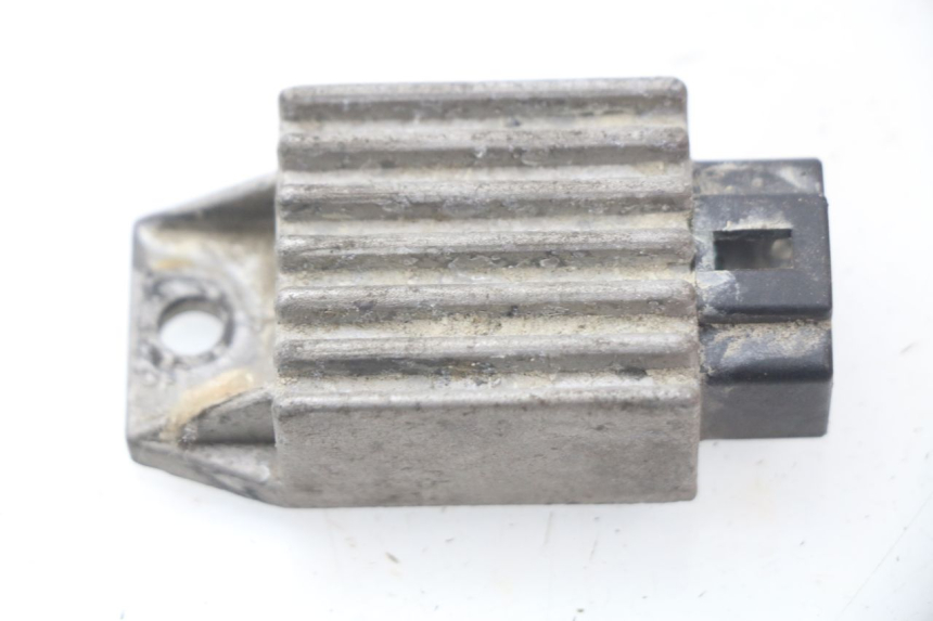 photo de RÉGULATEUR DE CHARGE JONWAY AZTRAL 125 (2008 - 2017) - Vue principale