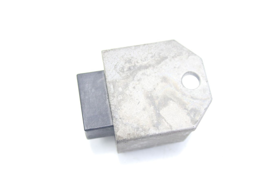 photo de REGULATEUR CHARGE HONDA BALI EX 100 (1996 - 2000) - Zoom état d’usage