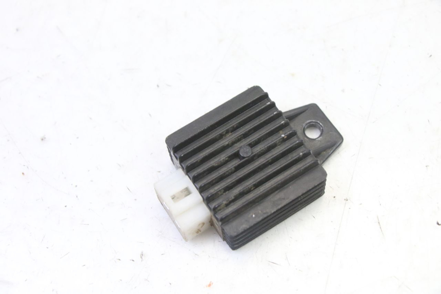 photo de REGULATEUR CHARGE KEROX BAZOOKA 110 - Détail de la pièce