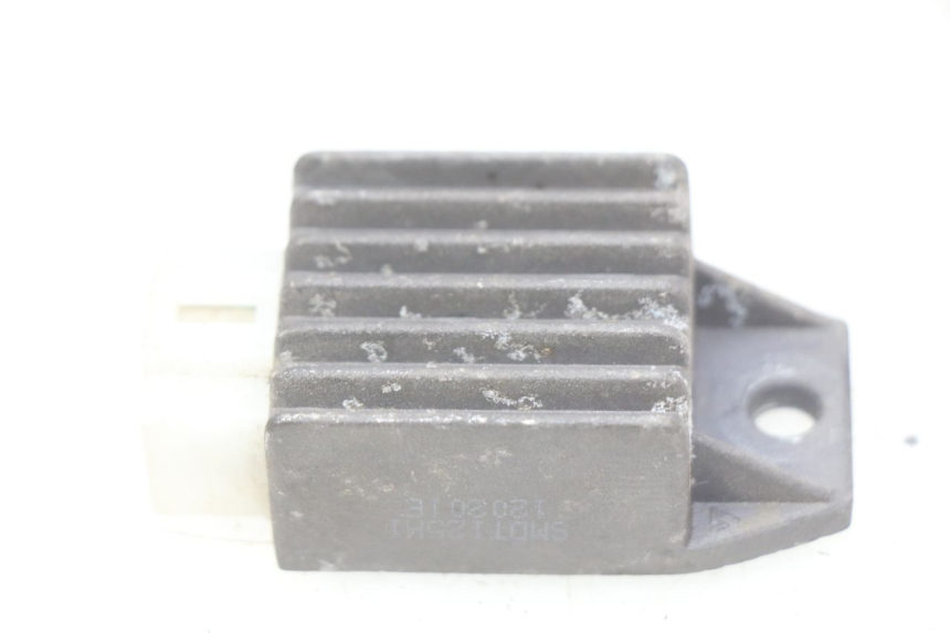 photo de RÉGULATEUR DE CHARGE TAOTAO BEATBOX 2 50 (2005 - 2017) - Autre angle de vue