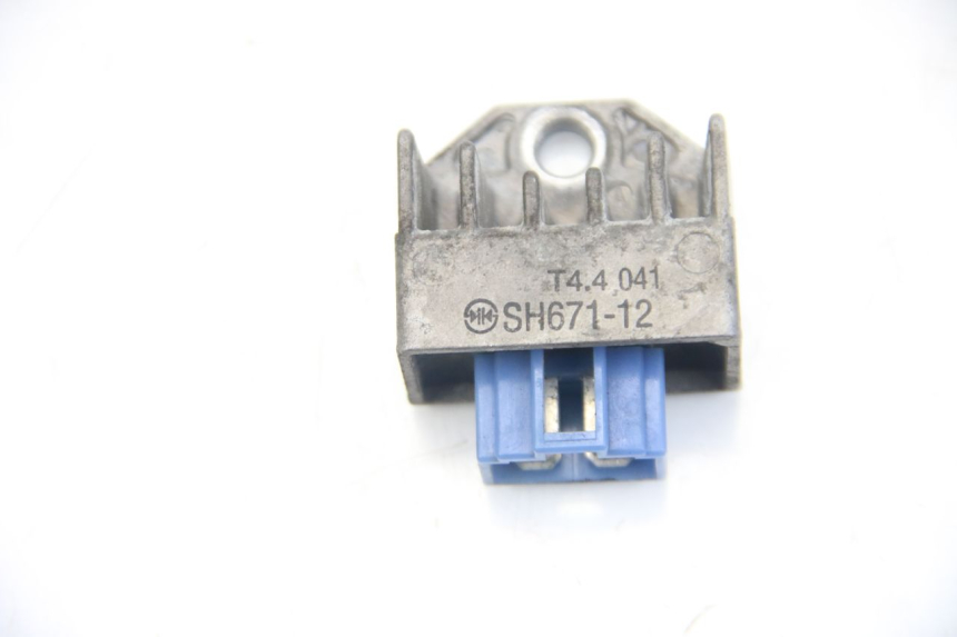 photo de REGULATEUR CHARGE MBK BOOSTER NEXT GENERATION 50 (2004 - 2007) - Vue principale