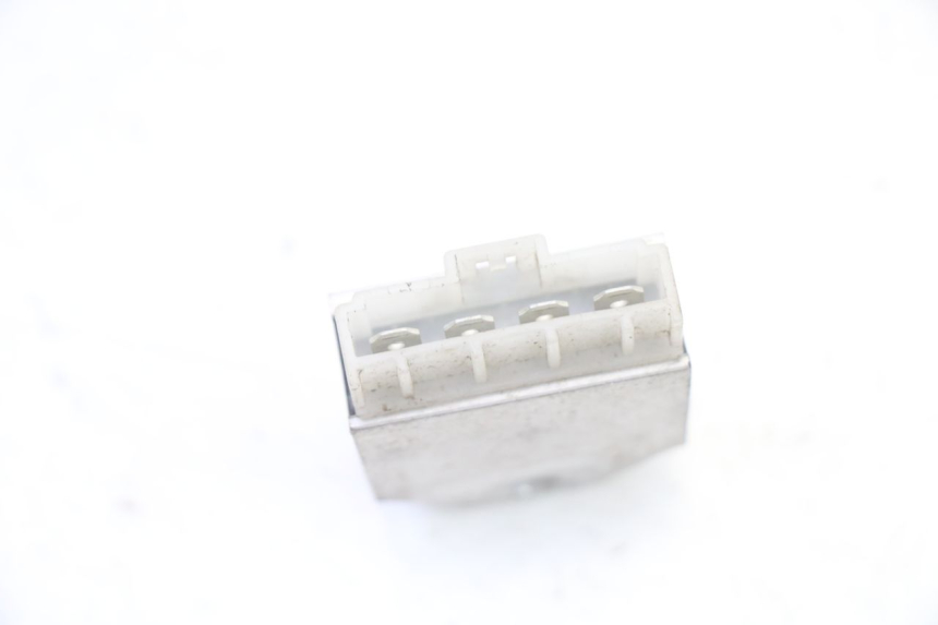 photo de REGULATEUR CHARGE MBK BOOSTER NEXT GENERATION 50 (1995 - 1998) - Zoom état d’usage