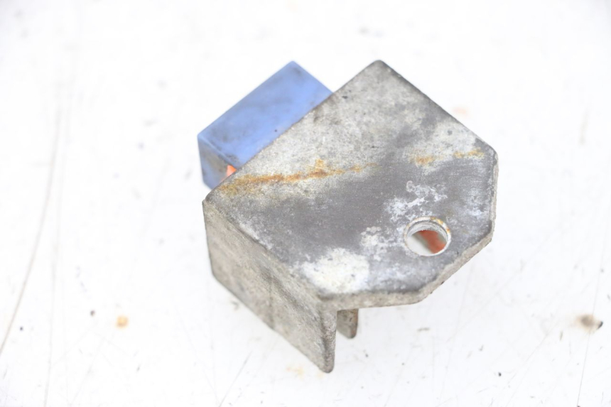 photo de REGULATEUR CHARGE MBK BOOSTER SPIRIT NAKED 50 (2004 - 2017) - Détail de la pièce