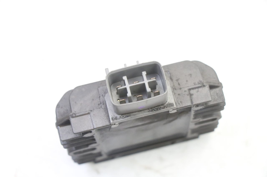 photo de REGULATEUR CHARGE SUZUKI BURGMAN 125 (2007 - 2014) - Zoom état d’usage