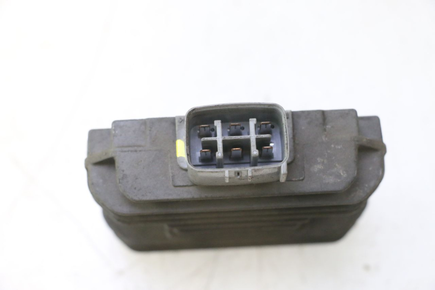 photo de REGULATEUR CHARGE SUZUKI BURGMAN 125 (2007 - 2014) - Zoom état d’usage