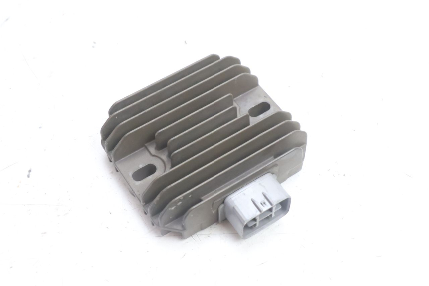 photo de REGULATEUR CHARGE SUZUKI BURGMAN 125 (2007 - 2014) - Vue principale