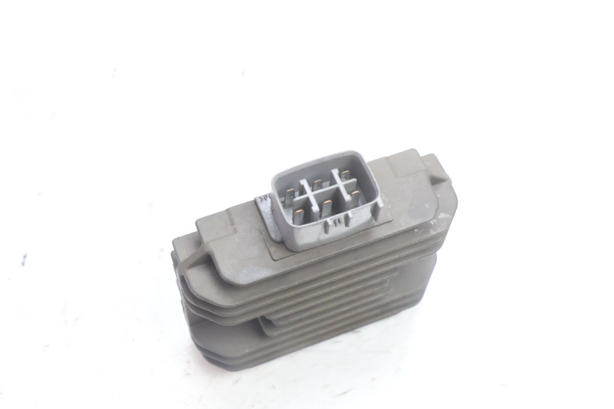 photo de REGULATEUR CHARGE SUZUKI BURGMAN 125 (2007 - 2014) - Zoom état d’usage