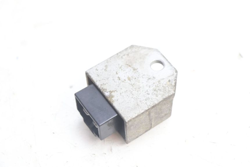 photo de REGULATEUR CHARGE PEUGEOT BUXY 50 (1993 - 1998) - Autre angle de vue