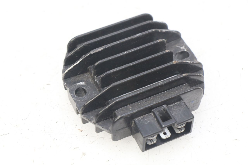 photo de REGULATEUR CHARGE YAMAHA BW'S BWS 125 (2010 - 2013) - Autre angle de vue