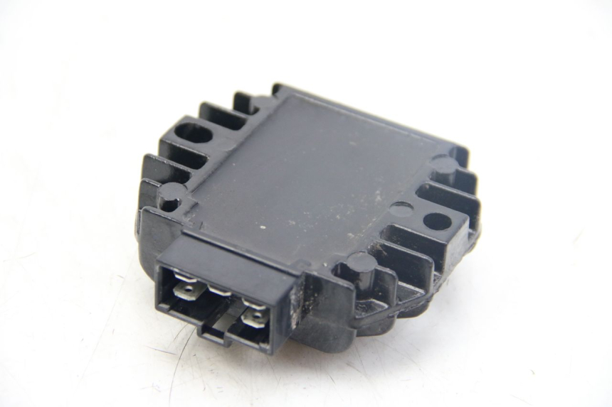 photo de REGULATEUR CHARGE YAMAHA BW'S BWS 125 (2010 - 2013) - Détail de la pièce