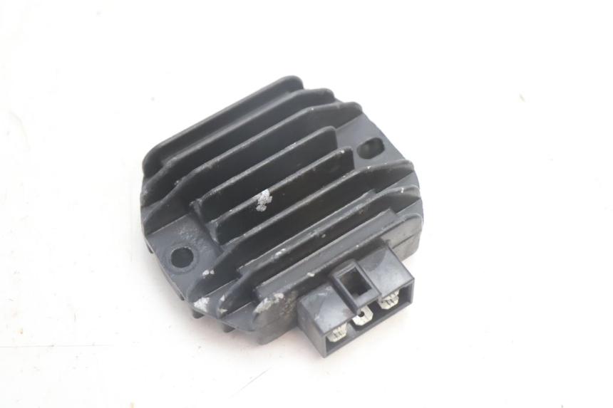 photo de REGULATEUR CHARGE YAMAHA BW'S BWS 125 (2010 - 2013) - Vue principale