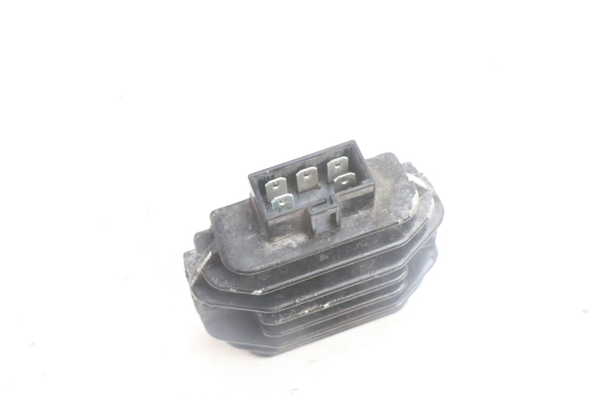 photo de REGULATEUR CHARGE YAMAHA BW'S BWS 125 (2010 - 2013) - Zoom état d’usage