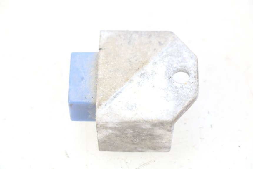 photo de REGULATEUR CHARGE YAMAHA BW'S NAKED 50 (2008 - 2019) - Détail de la pièce