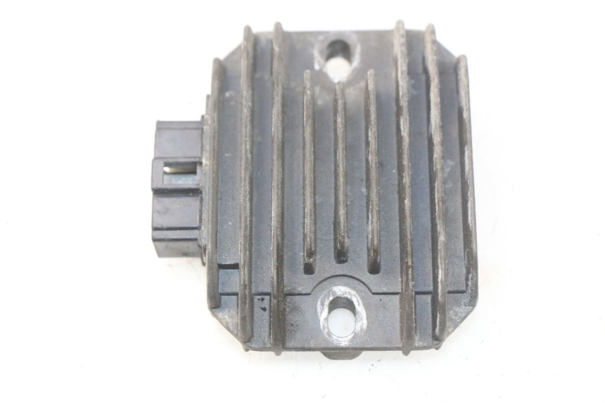 photo de REGULATEUR CHARGE PIAGGIO CARNABY 125 (2007 - 2011) - Vue principale