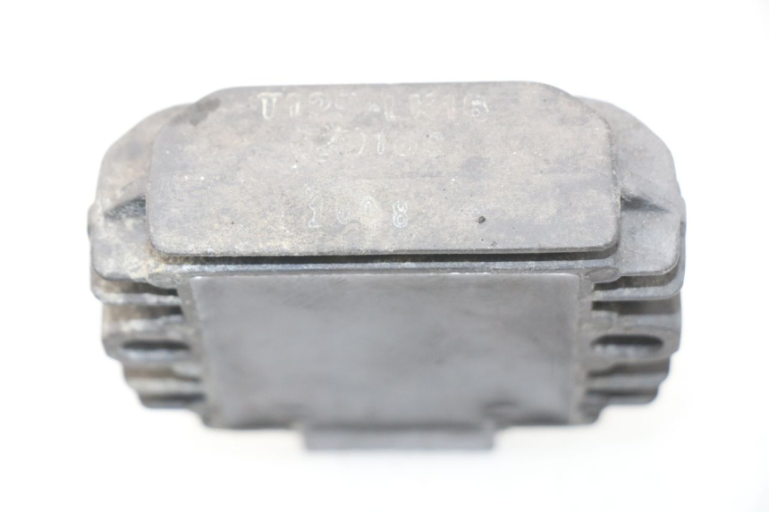 photo de REGULATEUR CHARGE PIAGGIO CARNABY 125 (2007 - 2011) - Zoom état d’usage