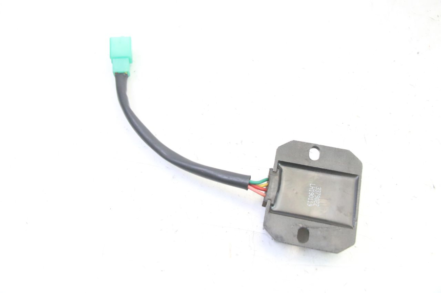 photo de REGULATEUR CHARGE ORCAL CAVARO 4T 50 (2019 - 2023) - Autre angle de vue