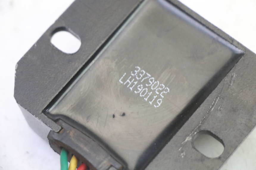 photo de REGULATEUR CHARGE ORCAL CAVARO 4T 50 (2019 - 2023) - Vue d’ensemble