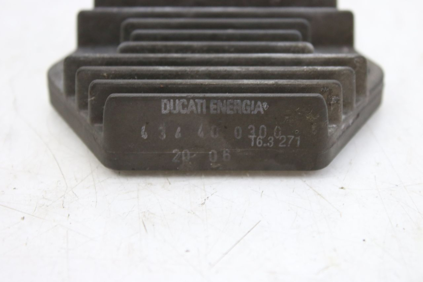 photo de REGULATEUR CHARGE HONDA CBF 500 (2004 - 2007) - Vue d’ensemble